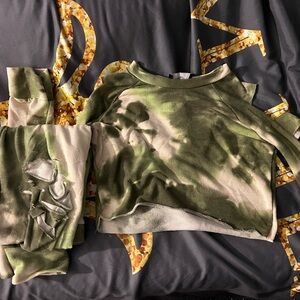 Olive Green Tie-Dye Women's Top And Legging Set